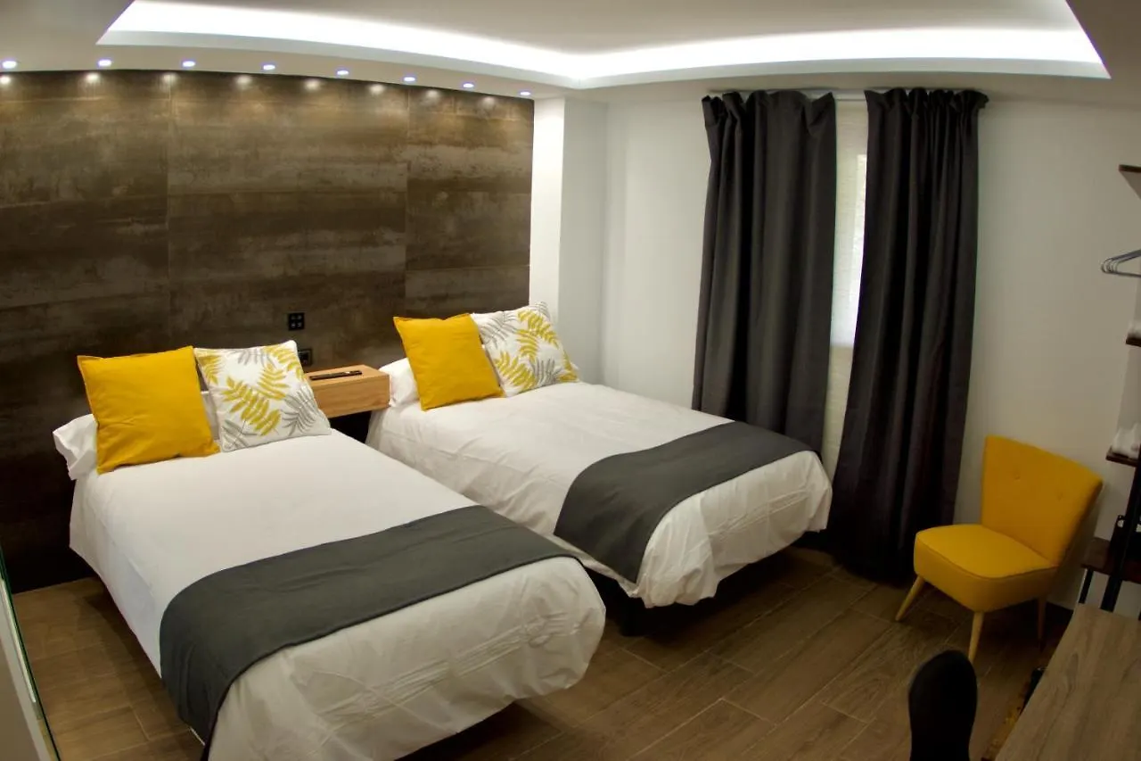 El Refugio Hotell Pinos Genil