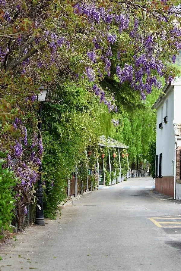 **  Hotel El refugio Pinos Genil España