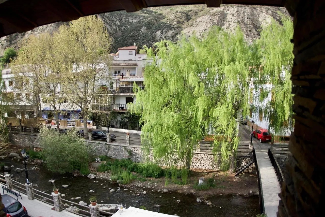 Hotel El refugio Pinos Genil 2*,  España